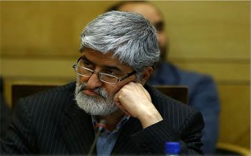 علی مطهری: اصولگرایان افکار عجیب و غریبی دارند
