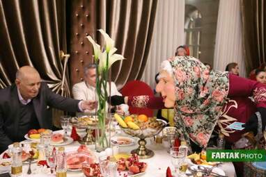دورهمی شب یلدا کانون سخنوران و مجموعه رسانه های فرتاک 