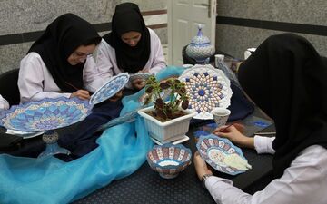 تخصیص ۷۰۰ میلیون ریال برای آموزش صنایع‌دستی در جلفا