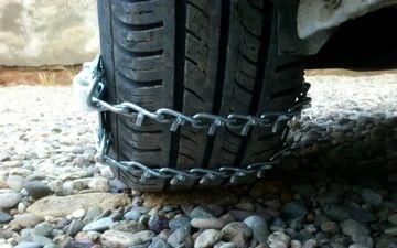 قیمت زنجیر چرخ در بازار + راهنمای انتخاب بهترین مدل برای خودروی شما