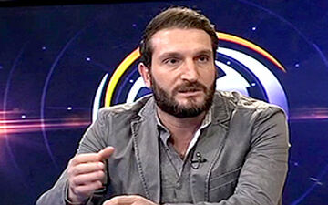 بزیک از گاریدو حمایت کرد: او به پرسپولیس نظم داده است
