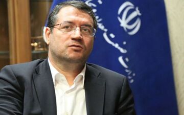 سخنگوی کمیسیون صنایع مجلس:
نمایندگان از توضیحات وزیر صنعت به 11 سوال قانع شدند