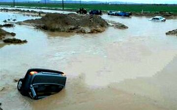 عشایر بختیاری گرفتار سیلاب شدند