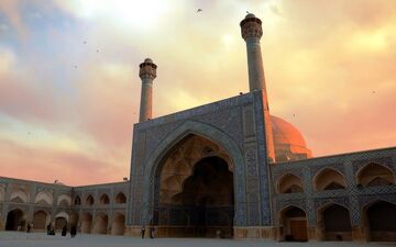 حریم 113 اثر تاریخی پیرامون مسجد جامع اصفهان تصویب شد