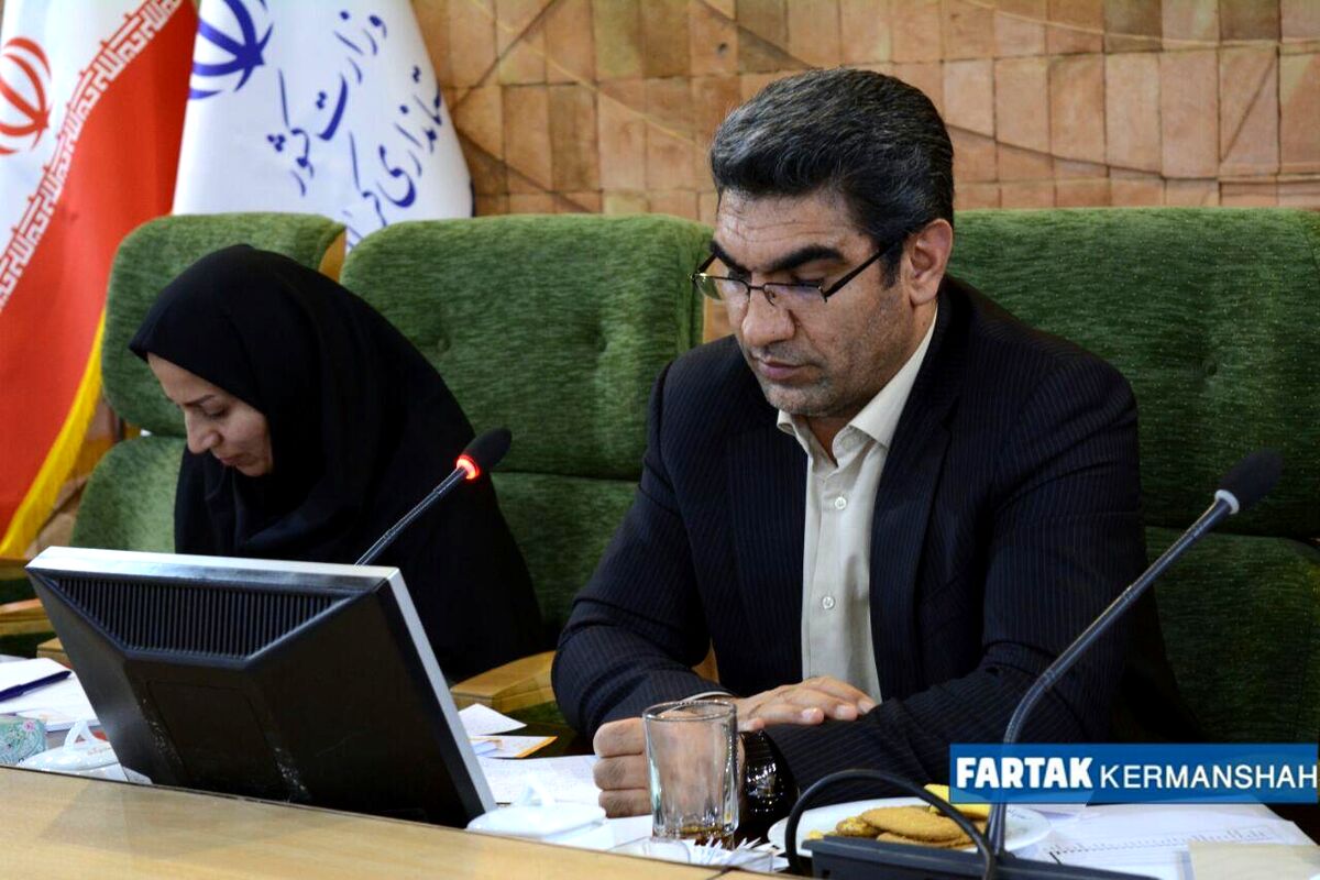 جلسه بررسی چالش ها و مشکلات شرکت های دانش بنیان استان کرمانشاه به روایت تصویر