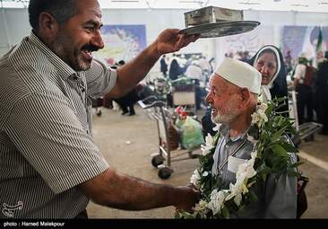 بازگشت اولین کاروان حجاج ایرانی به کشور + تصاویر