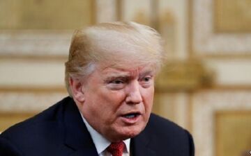 اواخر سال 2019  پایان حکومت ترامپ/ عزل یا استعفاء پیش روی رئیس جمهور امریکا 