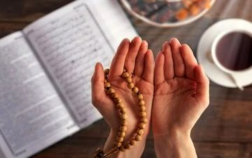 ذکر و دعا برای عزیز شدن نزد دیگران