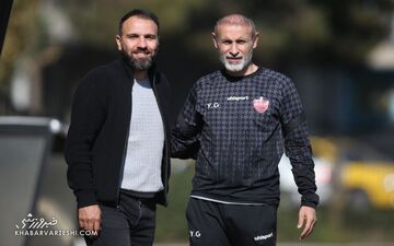 بازیکن مازاد یحیی شیرینی اقای گل پرسپولیس را رد کرد
