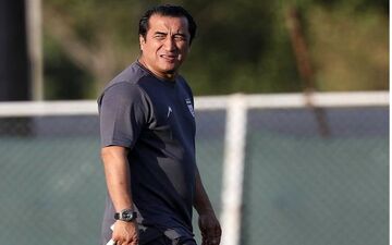 خداداد عزیزی به تساوی پرسپولیس و سپاهان واکنش نشان داد

