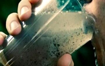 بلایی که یک استکان چای بر سر 13 کارمند کارگاه صنعتی آورد
