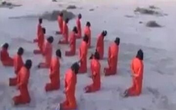 فرمانده ارتش لیبی 20 داعشی را به سبک خودشان اعدام کرد (+عکس)