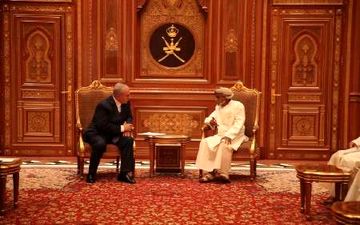 نخست وزیر رژیم صهیونیستی با سلطان قابوس دیدار کرد