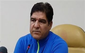  مهاجری:یک علی کریمی داریم و بس! 