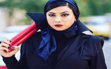 تنیس بازی آزاده صمدی