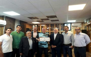دیدار سرمربی کوبایی تیم ملی بوکس در دیدار با  مدیر کل ورزش و جوانان استان کرمانشاه به روایت تصویر 