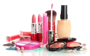 آیا لوازم آرایشی ارگانیک بی‌خطرند؟