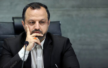 پبام تبریک خاندوزی وزیر اقتصاد با لباس احرام | فیلم
