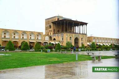 میدان نقش جهان اصفهان- باران