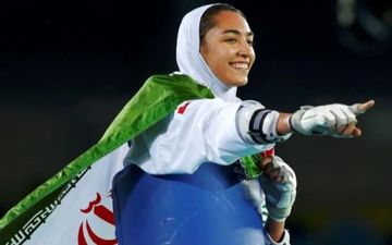 کیمیا علیزاده باید از تکواندو خداحافظی کند/ با سلامتی این دختر نوجوان بازی کردند