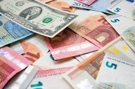 نرخ دلار و یورو امروز چند شد؟ جدول قیمت ارز ۱۵ خرداد ۱۴۰۵