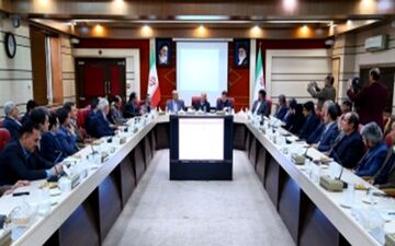 استاندار قزوین: فراوانی و تعدد قوانین؛ مهم‌ترین مشکل تولید