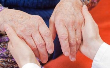  خطر ابتلا به پارکینسون در چه افرادی بیشتر است؟