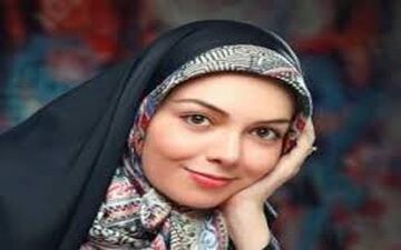  سلفی آزاده نامداری همراه دخترش