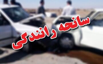 مصدومیت ۵ نفر بر اثر برخورد دو دستگاه خودرو پژو پارس با ساینا در جاده روانسر