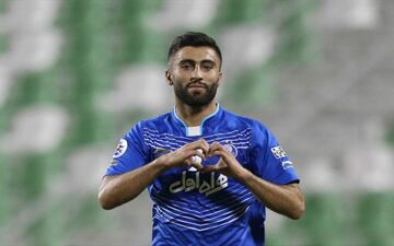 
پیغام ستاره آبی‌ها برای منصوریان: دیگر نمی‌خواهم در استقلال باشم/ با یک تیم هلندی توافق کرده‌ام