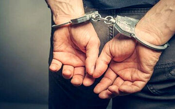 عامل سرقت به عنف طلاجات در گیلانغرب دستگیر شد 