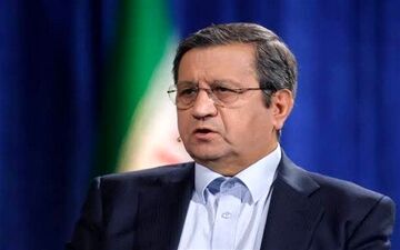 همتی: سیاست بانک مرکزی یکپارچه‌سازی بازار ارز است، نه لزوماً تک نرخی کردن آن