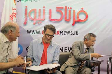 حضور فرهاد جم در غرفه فرتاک نیوز به روایت تصویر