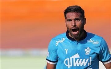  حضور یک مهمان ناخوانده در تمرین استقلالی ها