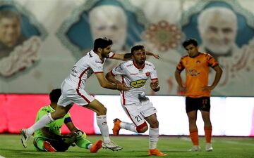 پنالتی پرسپولیس مقابل مس درست بود؟
