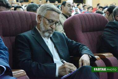 همایش سرایه گذاری مدیریت شهری کرمانشاه در هتل پارسیان 