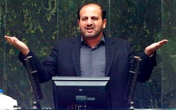 وضعیت حقوق بازنشستگان و کارمندان خوب نیست/ افزایش حقوق ۱۰ درصدی پاسخگوی تورم موجود نیست
