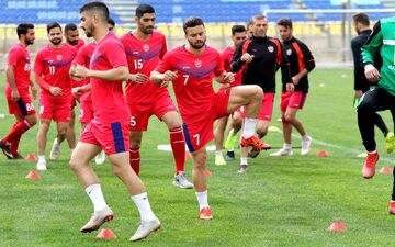 احتمال نیمکت نشینی سروش مقابل ذوب آهن!