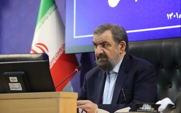 محسن رضایی هم مشکل قیمت دلار و یورو را حل نکرد / شعار تا عمل تفاوت دارد آقای اقتصاد دان!