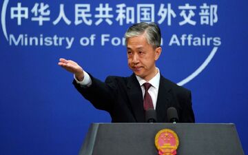 واکنش چین به تماس تلفنی جو بایدن با نخست وزیر ژاپن