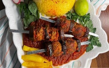 کباب قلقلی: طعمی دلچسب و تجربه ای آسان از یک غذای پرطرفدار + آموزش گام به گام