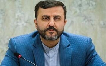غریب‌آبادی: غرب جای متجاوز و قربانی را عوض کرد 