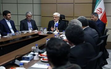 انتقاد معاون اول رئیس‌جمهور از صداوسیما: مخالفان اینترنت با چه حقی در تلویزیون تریبون می‌گیرند؟