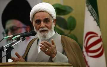  افراط و تفریط در عبادت هم پسندیده نیست