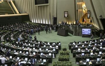 تذکر دو نماینده مجلس برای شفاف‌سازی در باره برداشت گاز از دریای خزر
