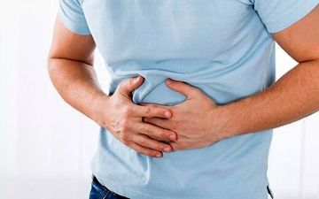 با انجام این کارها بعد از غذا از درد معده خلاص شوید