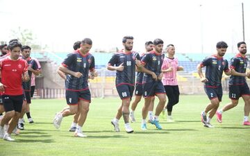 استراحت گل‌محمدی به بازیکنان پرسپولیس