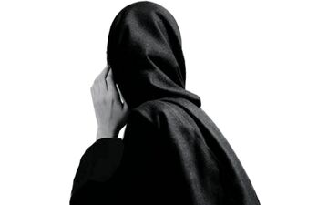 
دردسر عکس های ناجور زن ۲۴ ساله در کنار مرد صیغه ای
