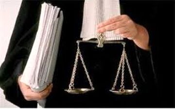وکیل شاکیان پرونده مرتضوی به 10 ماه حبس و 40 ضربه شلاق محکوم شد