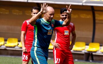 پیغام تهدیدآمیز کالدرون به ملی‌پوشان پرسپولیس؛ بعدازظهر همه بیایید